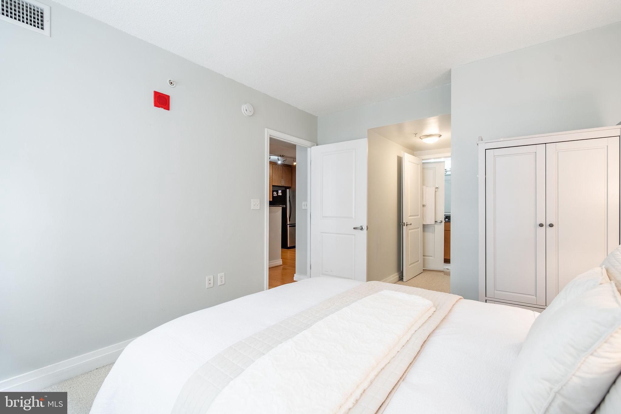 915 E Street Northwest, Unit 412 Washington, DC 20004 - Photo 12 of 18