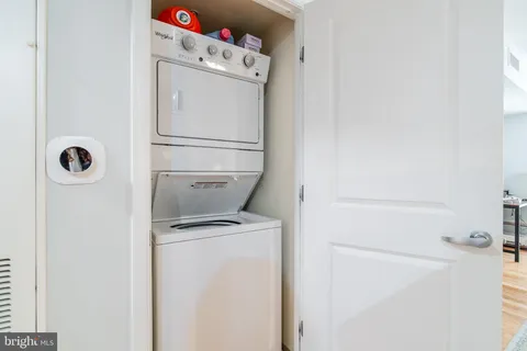 $365,000 | 915 E Street Northwest, Unit 412, Washington, DC 20004