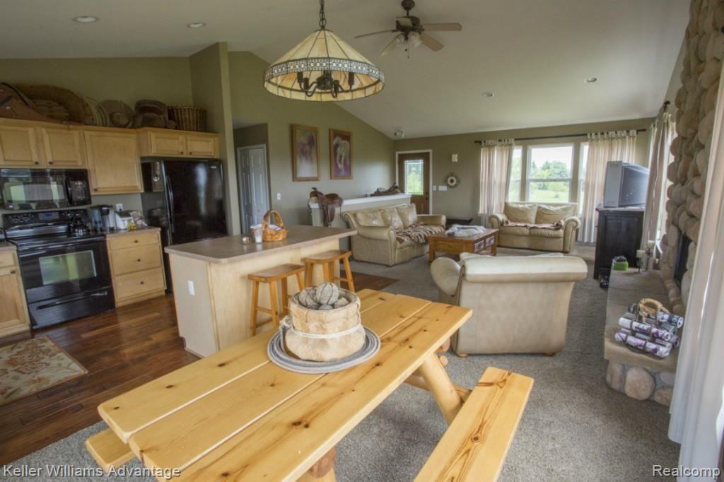 4976 Crandall Road Howell, MI 48855 - Photo 4 of 48 4_Crandall_4976.jpg