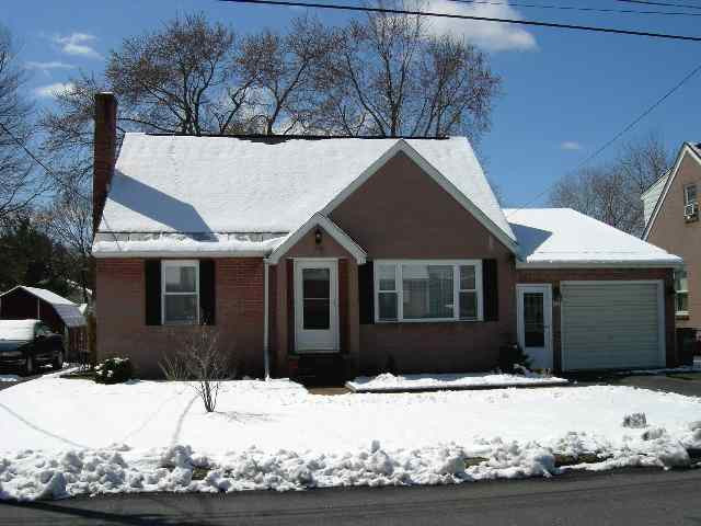23 Birch Tree Road Colonie, NY 12205 - Photo 1 of 12 Photo 1
