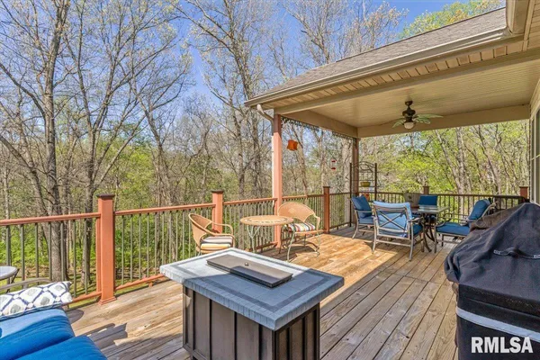 $611,000 | 603 Loft Lane, Athens, IL 62613