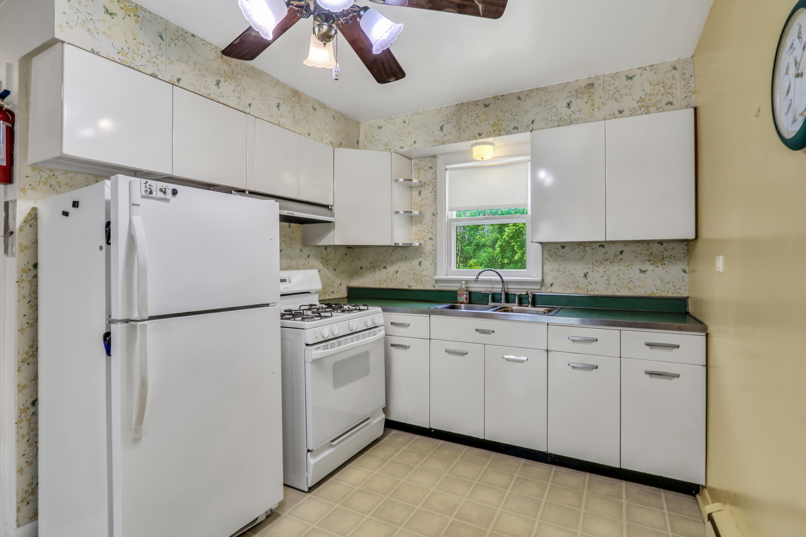2 Eva Terrace Lake Bluff, IL 60044 - Photo 6 of 21