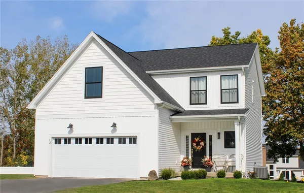 $557,900 | 67 Chase Meadow Trail, Mendon, NY 14472