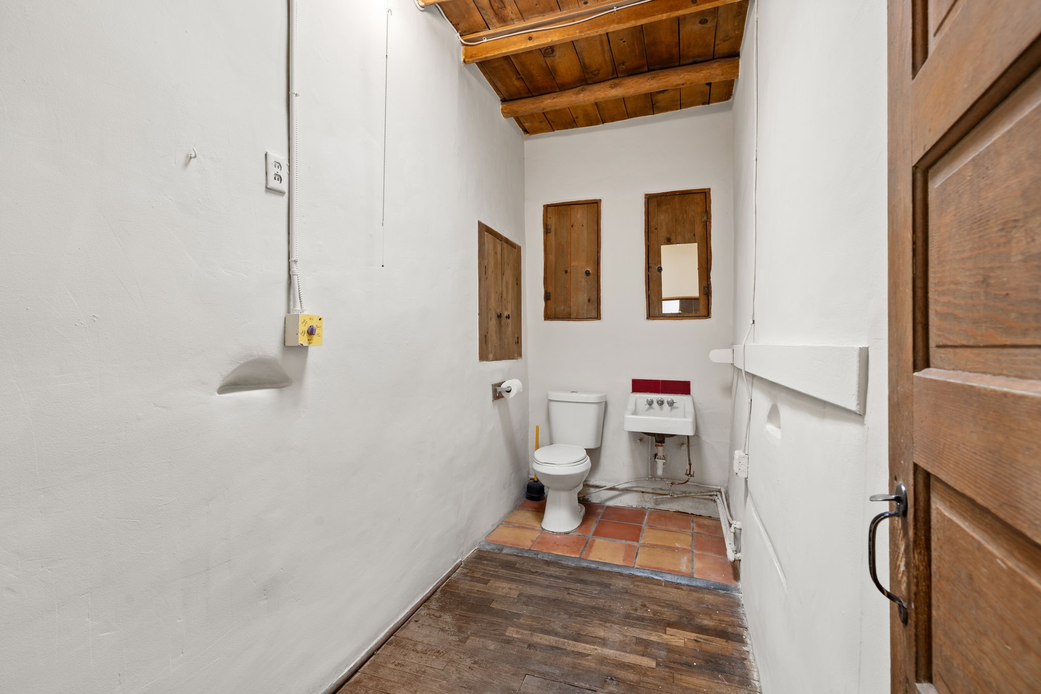 634 Canyon Road Santa Fe, NM 87501 - Photo 10 of 53