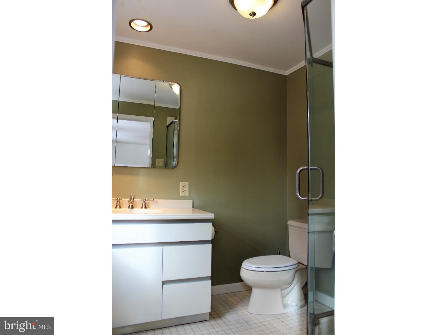 1029 Crozer Lane Springfield, PA 19064 - Photo 16 of 25