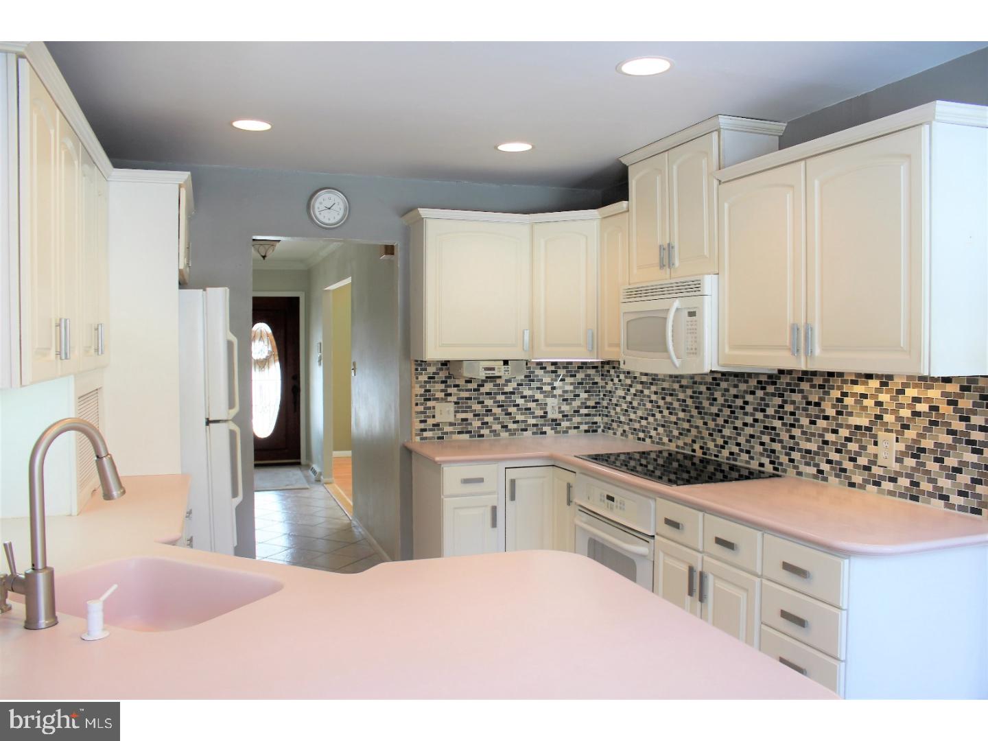 1029 Crozer Lane Springfield, PA 19064 - Photo 10 of 25