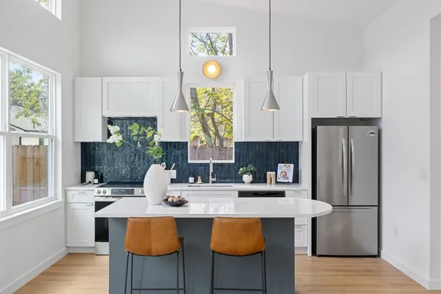 $550,000 | 1309 Deupree Drive, Austin, TX 78753