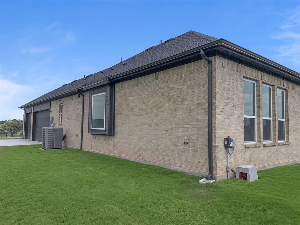 204 Slimp Bluff Azle, TX 76020 - Photo 4 of 20