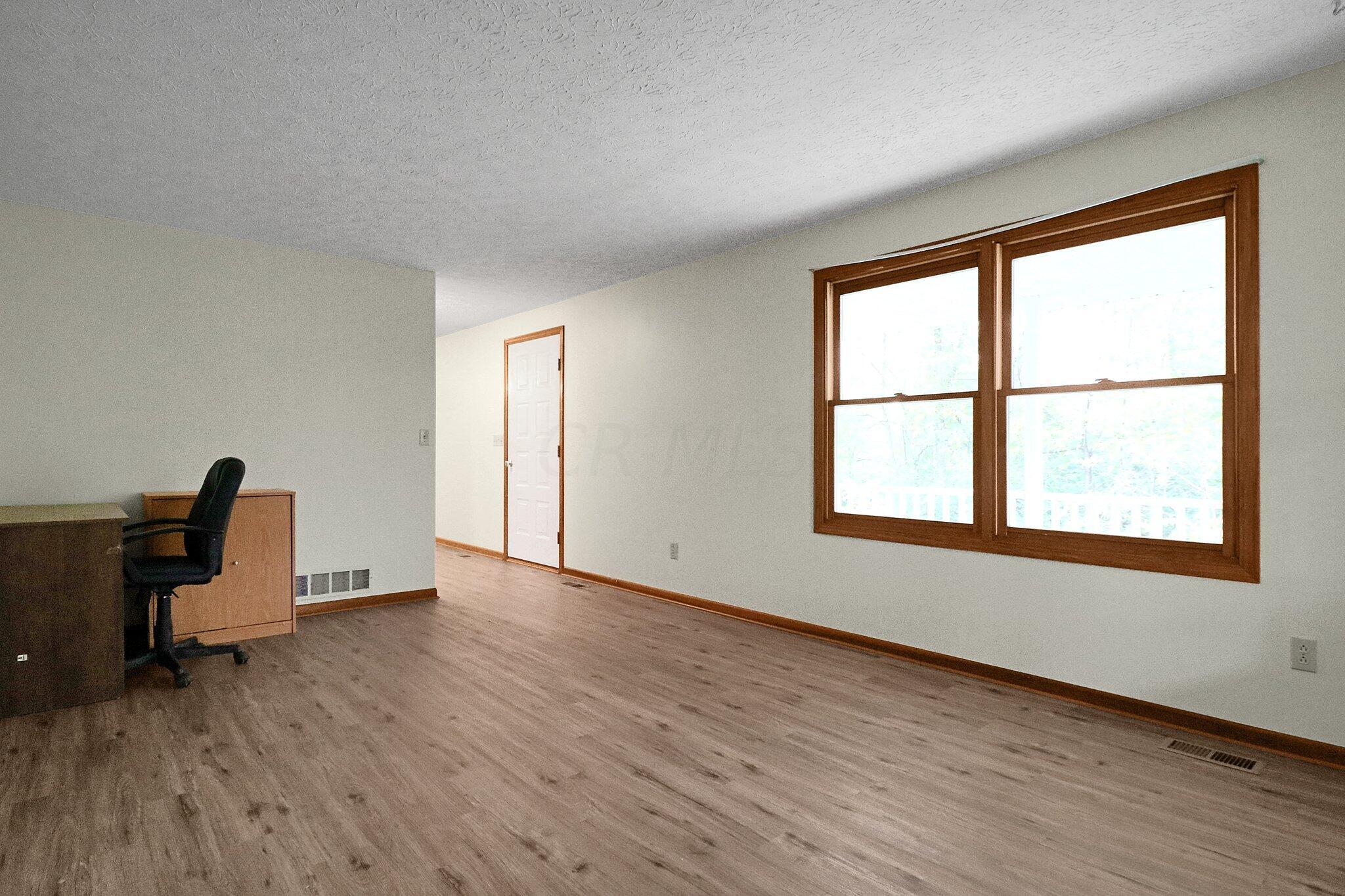 2065 Pollock Road Delaware, OH 43015 - Photo 12 of 49 Gallery Image 12