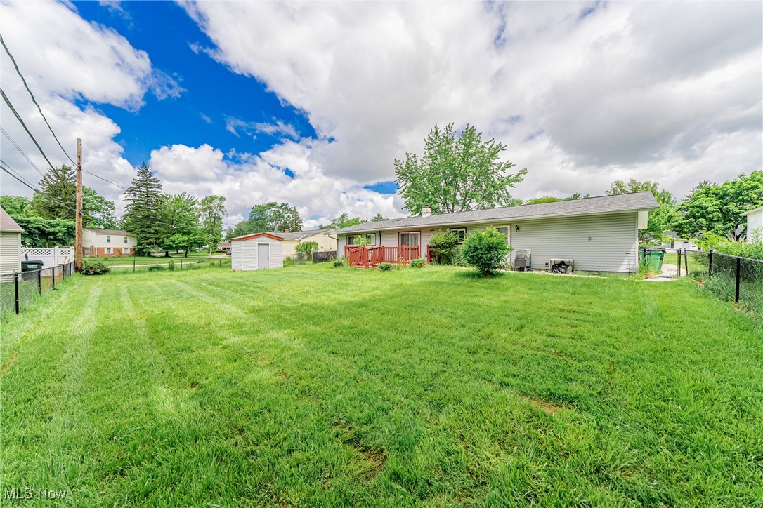 23340 Comstock Road Bedford, OH 44146 - Photo 7 of 44 Gallery Image 7