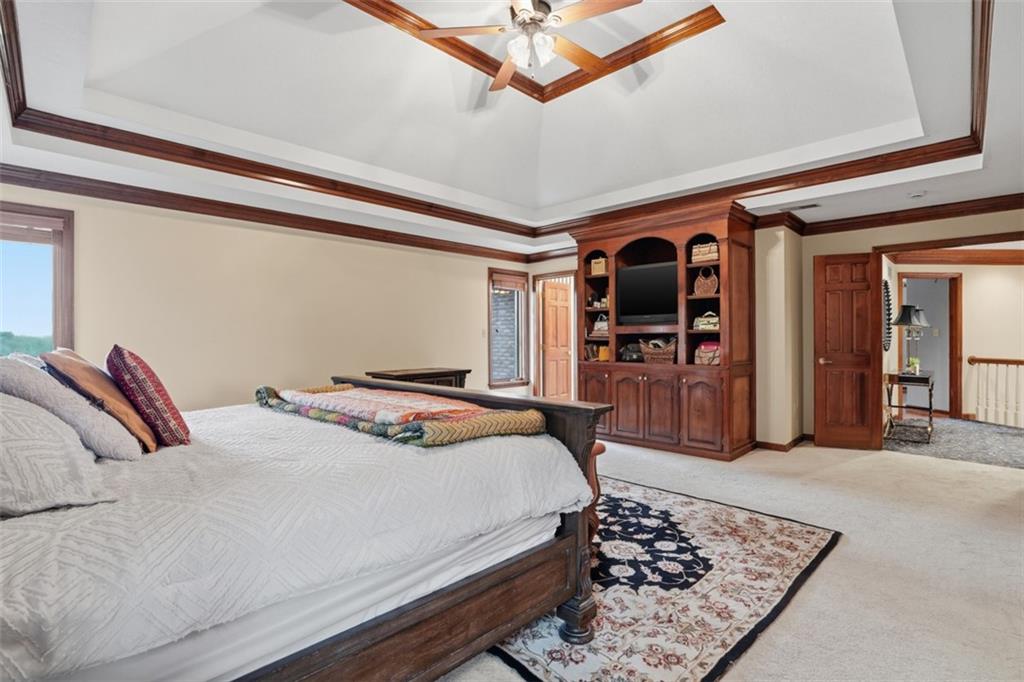 109 Brookside Lane Coraopolis, PA 15108 - Photo 27 of 50 a bedroom with bed and walk in closet