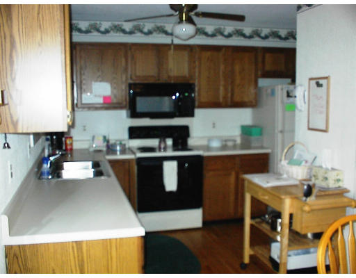 40 Wands Street Springfield, MA 01118 - Photo 3 of 6 Gallery Image 3