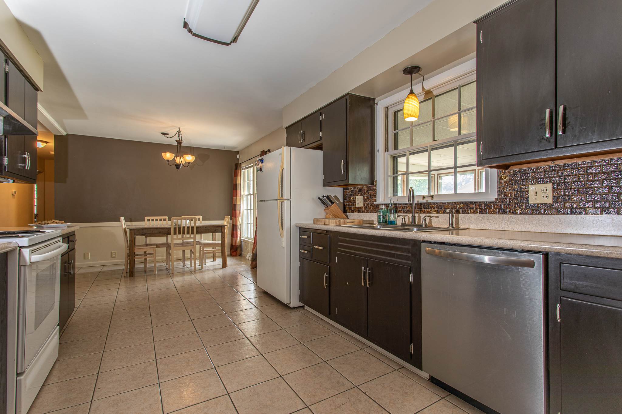 1212 North Winthrop Road Muncie, IN 47304 - Photo 6 of 22 Gallery Image 6