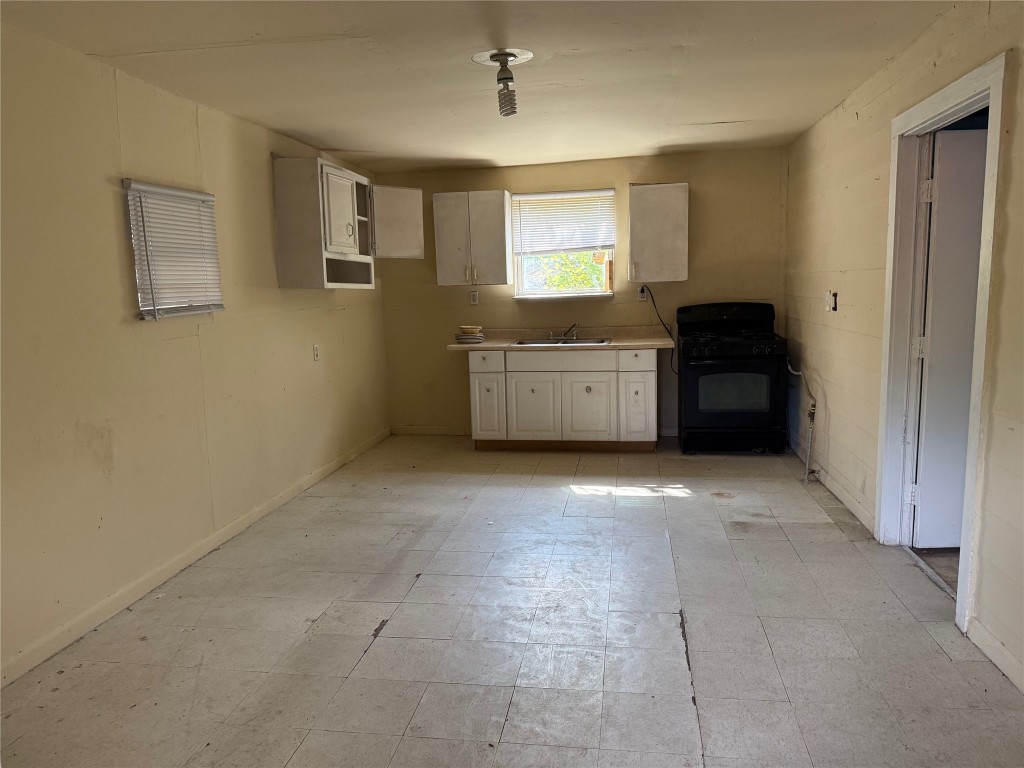 7952 Cinderella Street Houston, TX 77028 - Photo 13 of 18