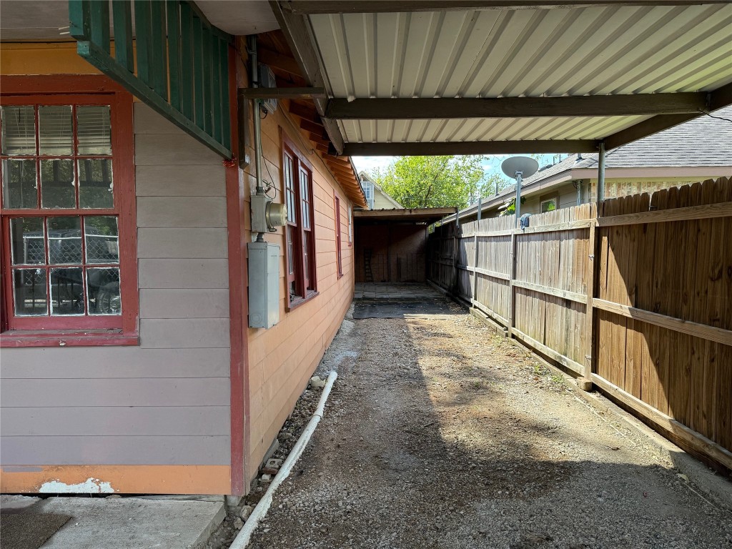 7952 Cinderella Street Houston, TX 77028 - Photo 16 of 18