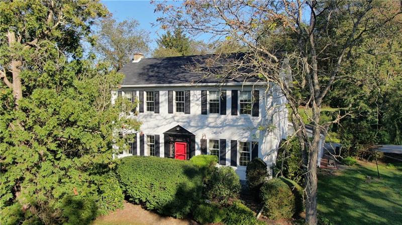 Welcome to 461 Lindsay Road!