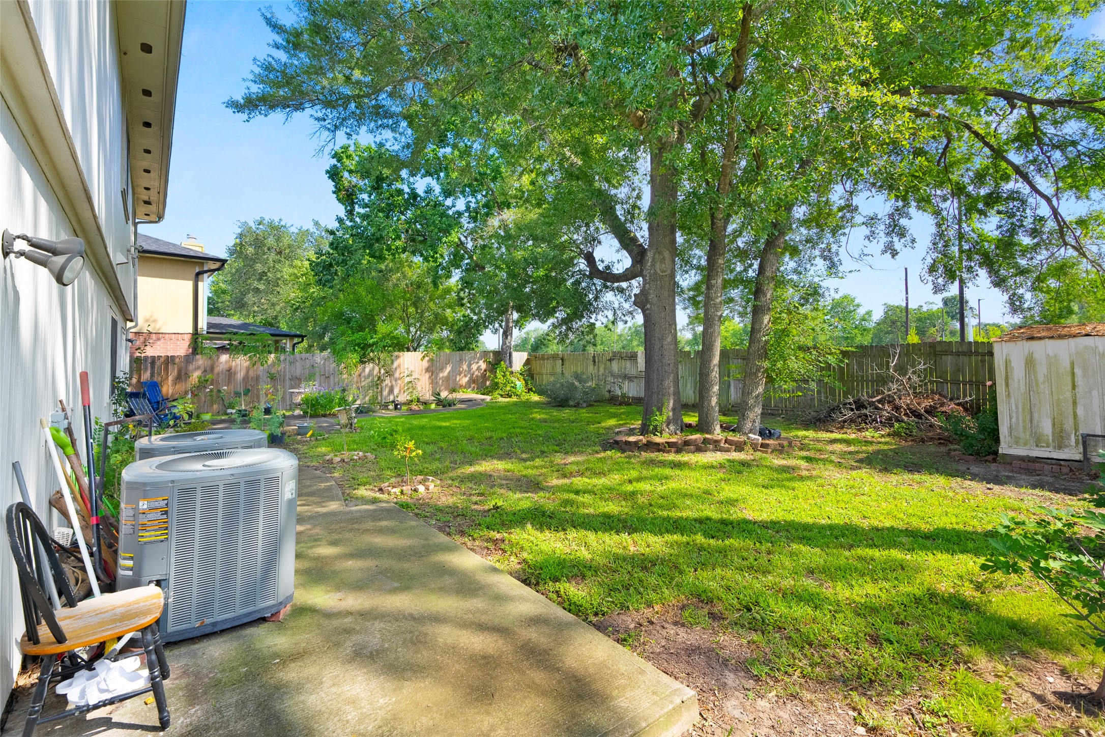 28723 Sedgefield Street Spring, TX 77386 - Photo 18 of 20 a view of a backyard with sitting area