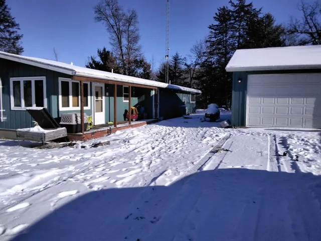 $259,900 | W1594 Golfview Drive, Montello, WI 53949