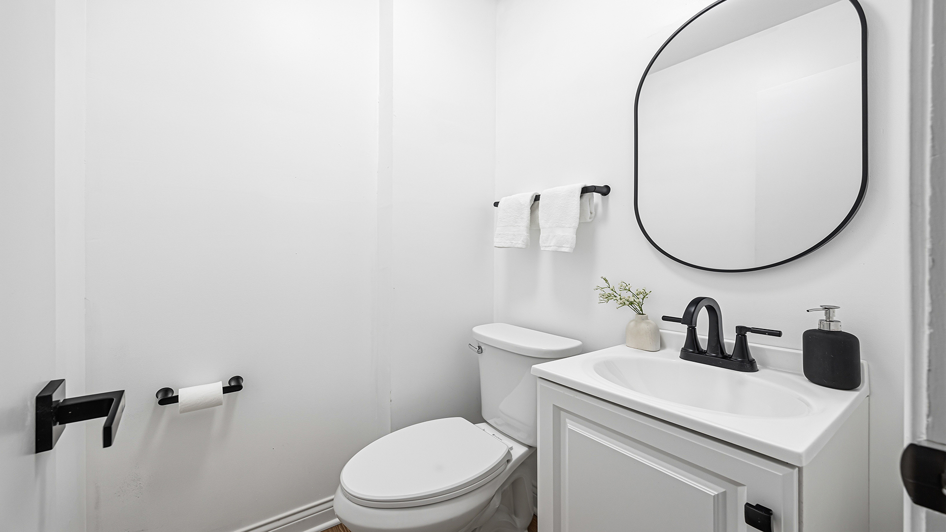 3S306 Winfield Road Warrenville, IL 60555 - Photo 18 of 31