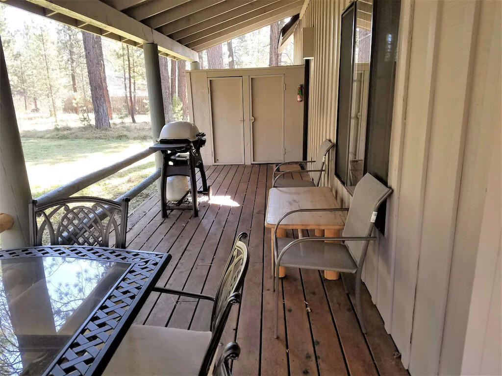 57495 Circle 4 Cabin Road, Unit 24 Sunriver, OR 97707 - Photo 15 of 17 4970fd83.f10