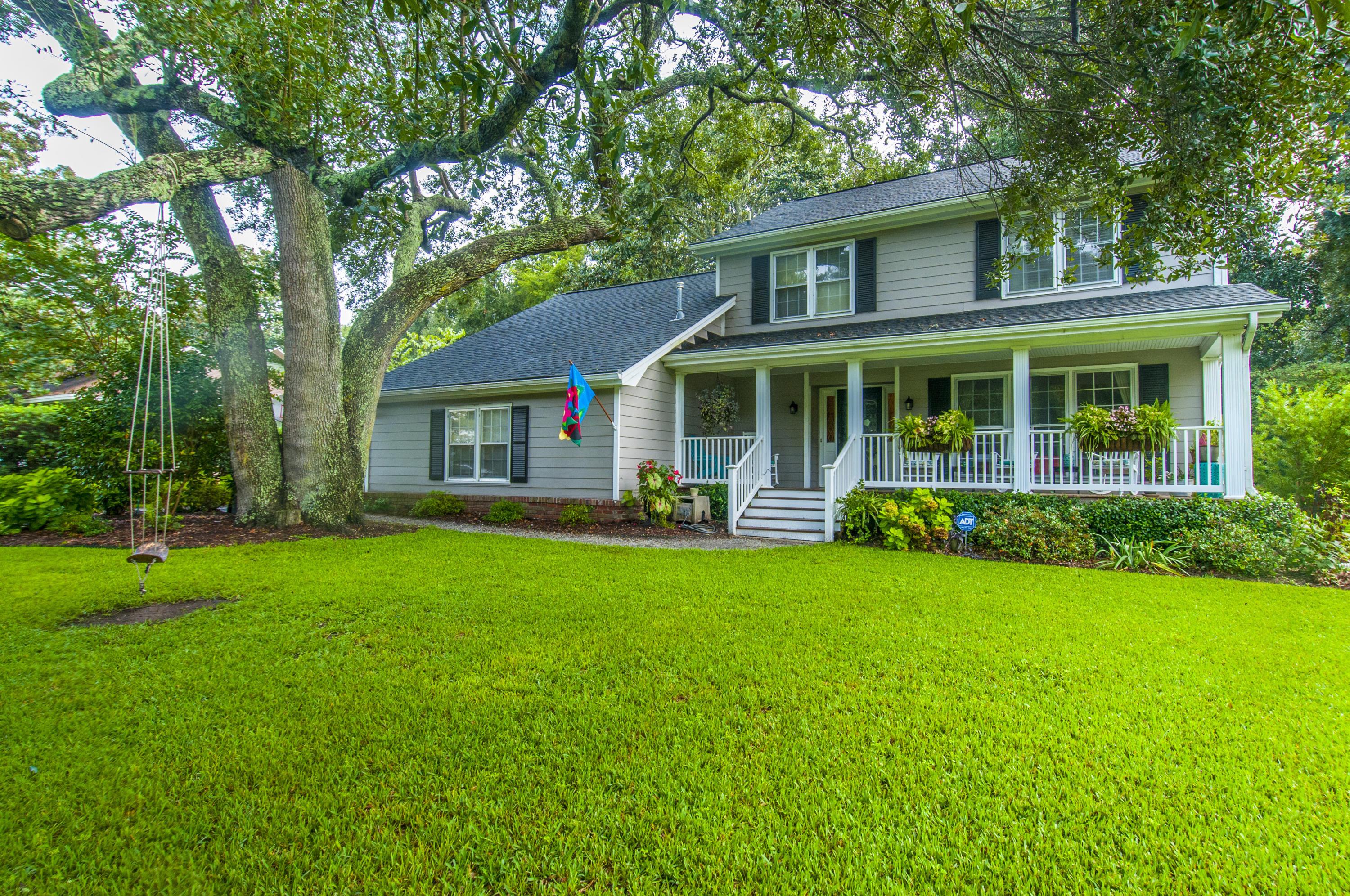 946 Regatta Road James Island, SC 29412 - Photo 1 of 32 _DSC5844