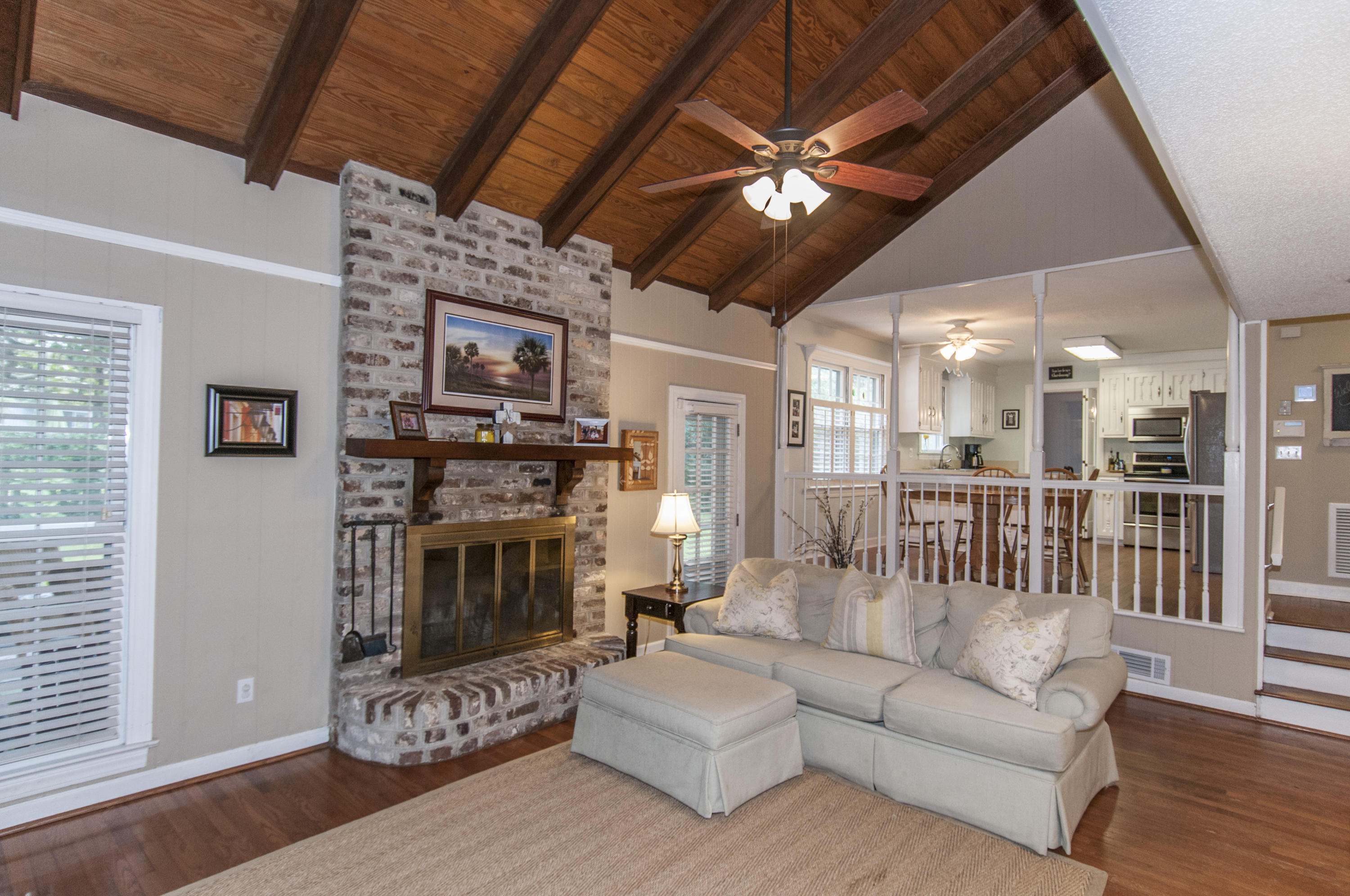 946 Regatta Road James Island, SC 29412 - Photo 11 of 32 _DSC5868