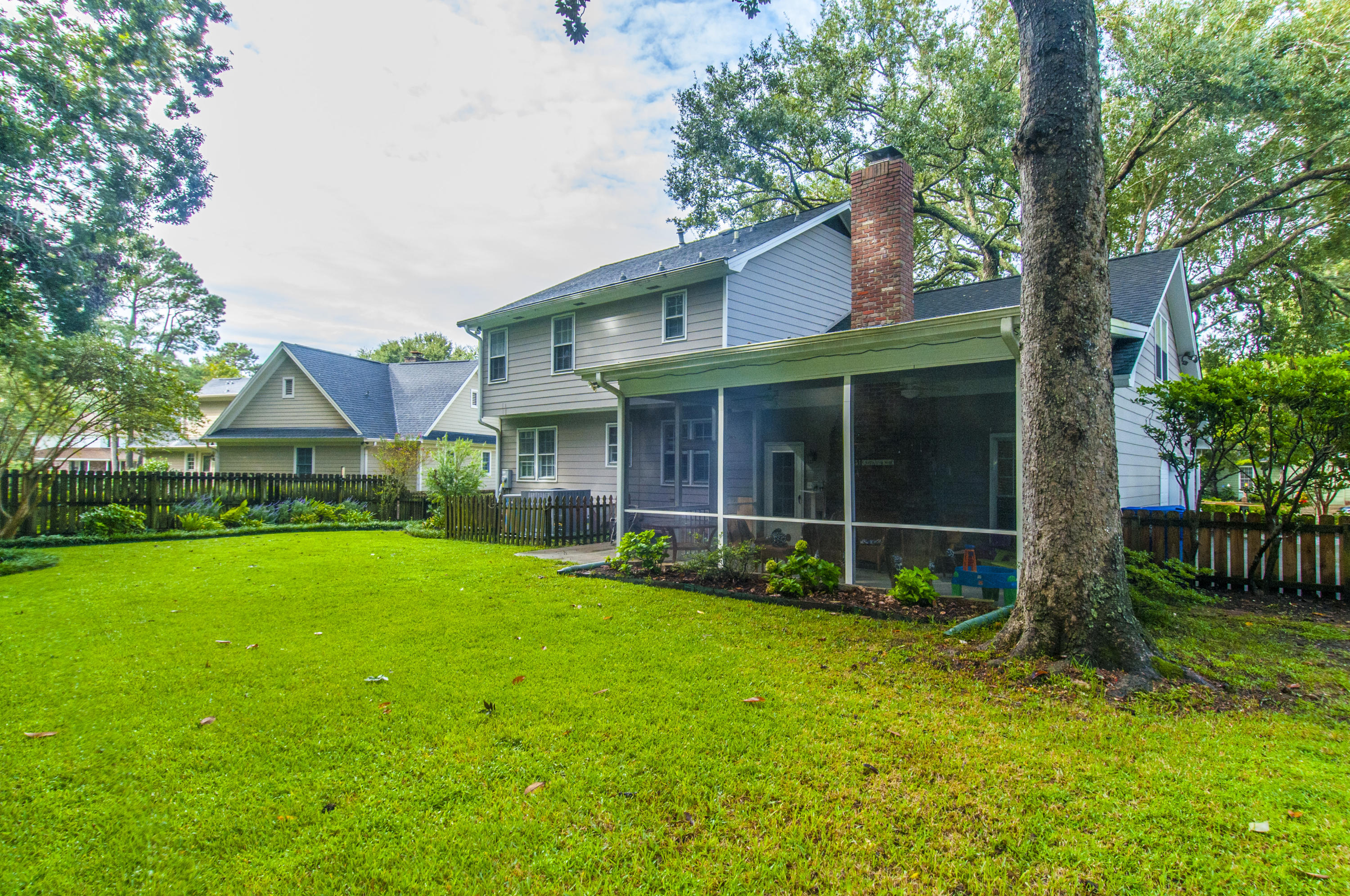 946 Regatta Road James Island, SC 29412 - Photo 7 of 32 _DSC5856