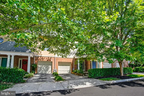 $325,000 | 372 Homeland Southway, Baltimore, MD 21212