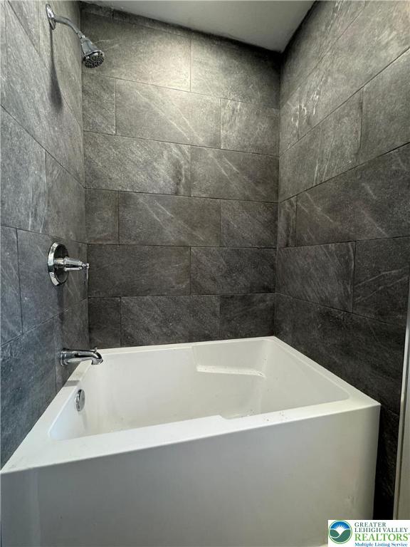 3547 Carter Road Bethlehem, PA 18020 - Photo 6 of 15