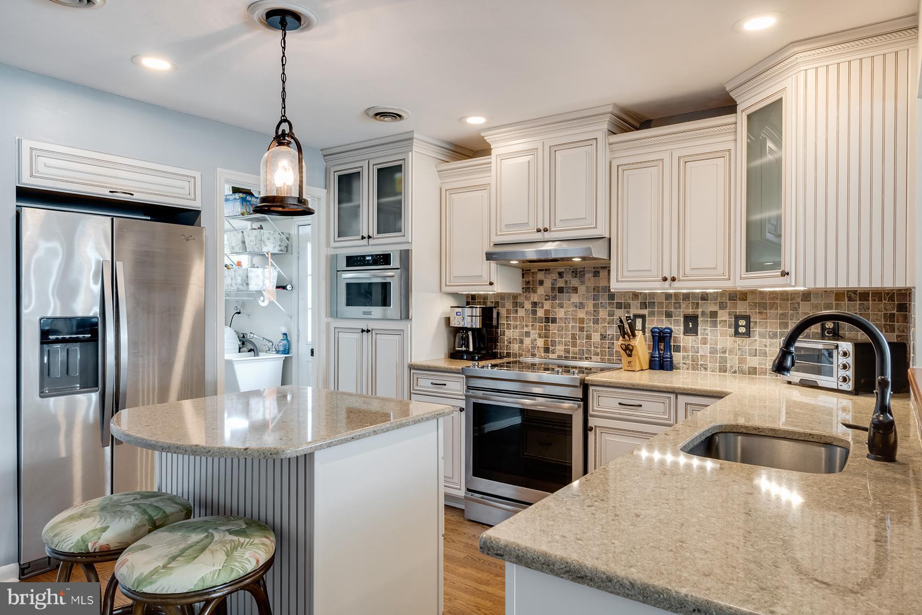 8111 Ventnor Road Pasadena, MD 21122 - Photo 8 of 30 Gorgeous kitchen remodel