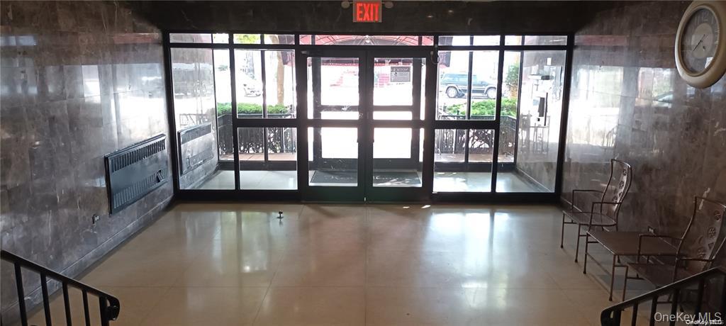 131-11 Kew Gardens Road, Unit 6N Queens, NY 11418 - Photo 12 of 14 a view of an entryway
