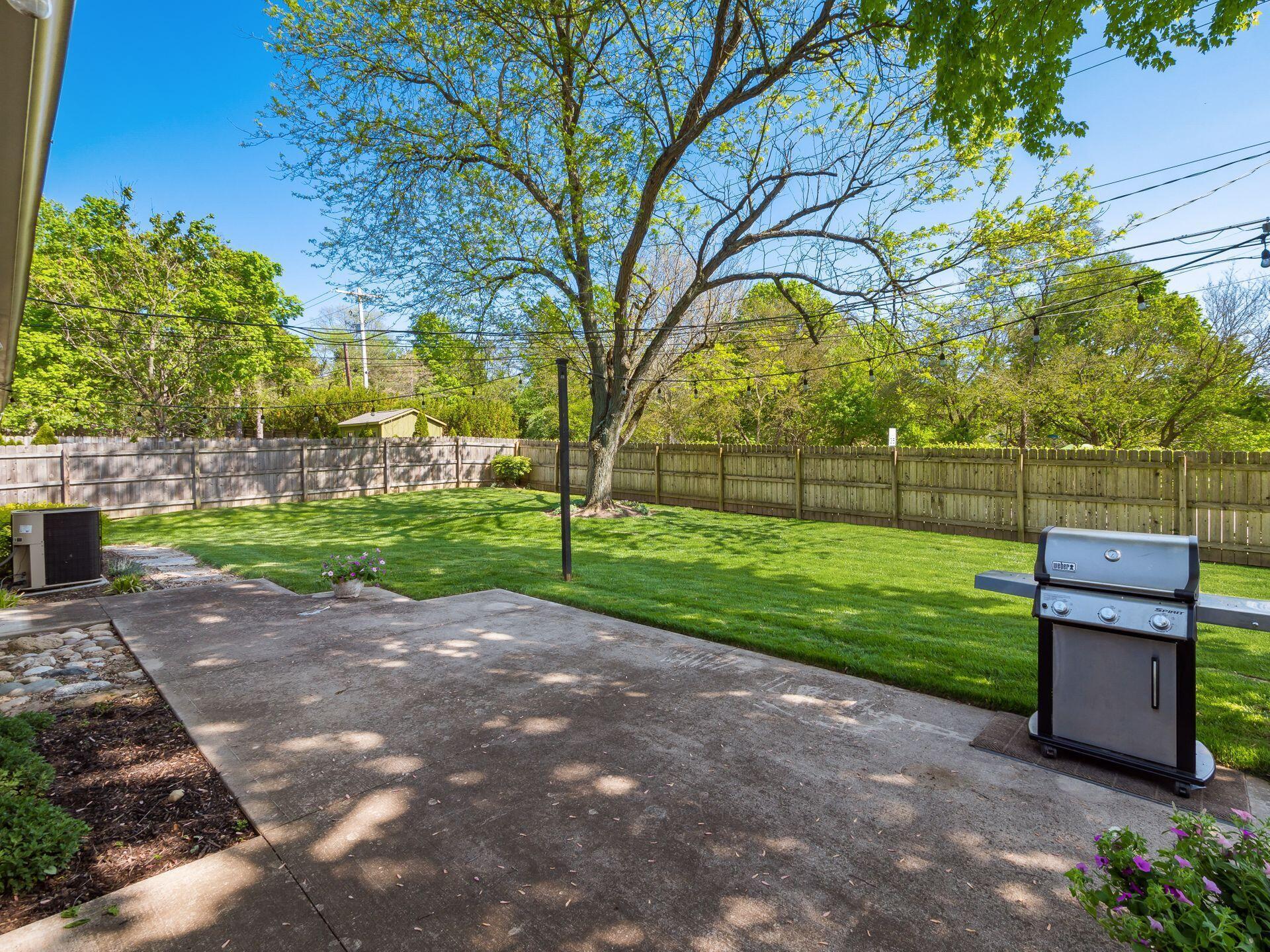 2711 Folkstone Road Columbus, OH 43220 - Photo 55 of 62 055_7a1f_N 2711 Folkstone 127