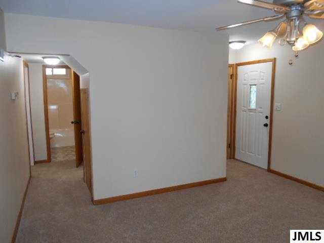117 Falcon Road Jackson, MI 49202 - Photo 3 of 22 Photo 3