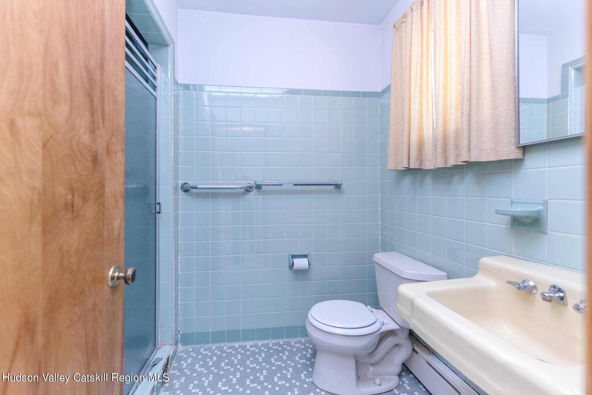 124 Half Moon Road Highland, NY 12528 - Photo 15 of 29 Image-21