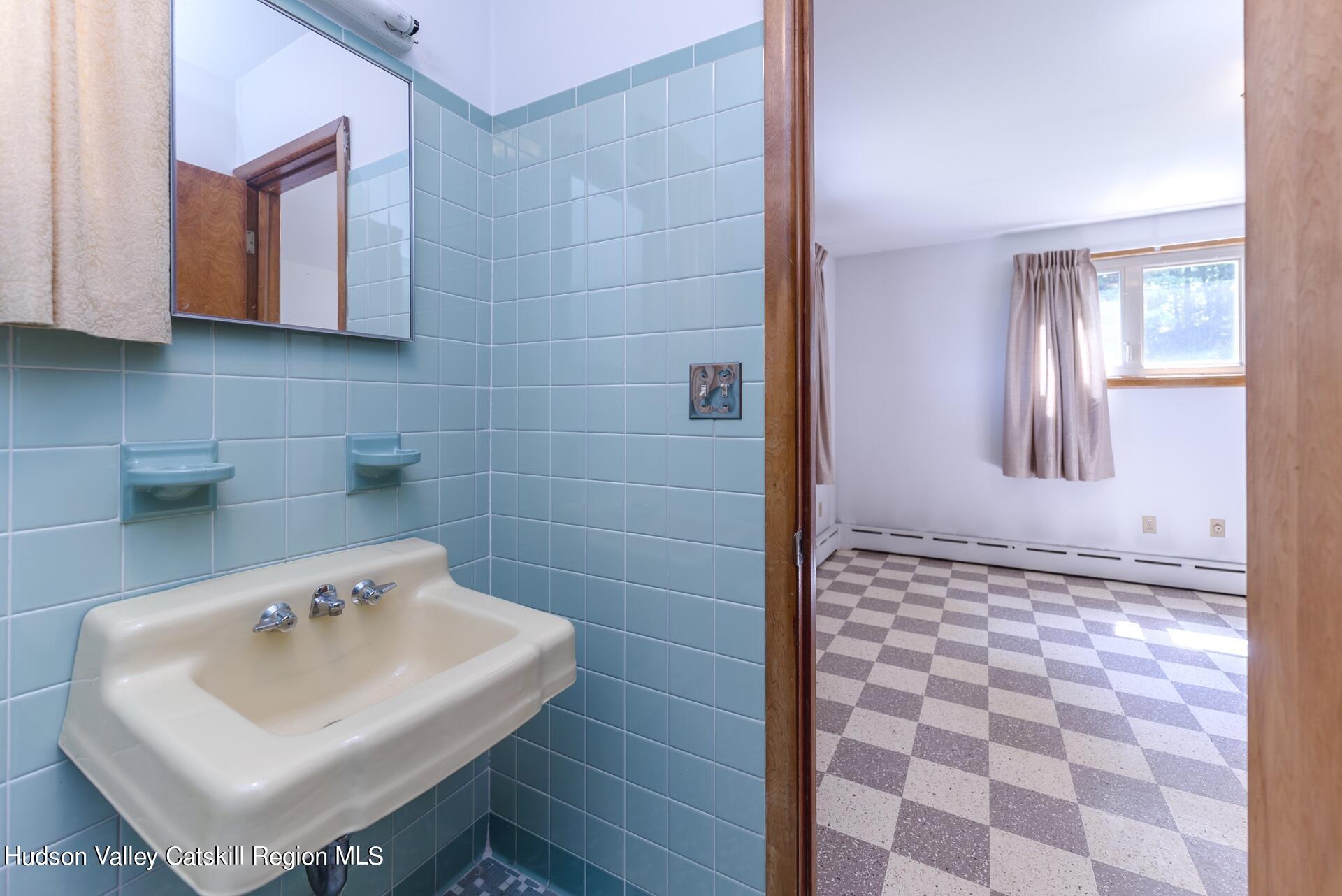 124 Half Moon Road Highland, NY 12528 - Photo 16 of 29 Image-22