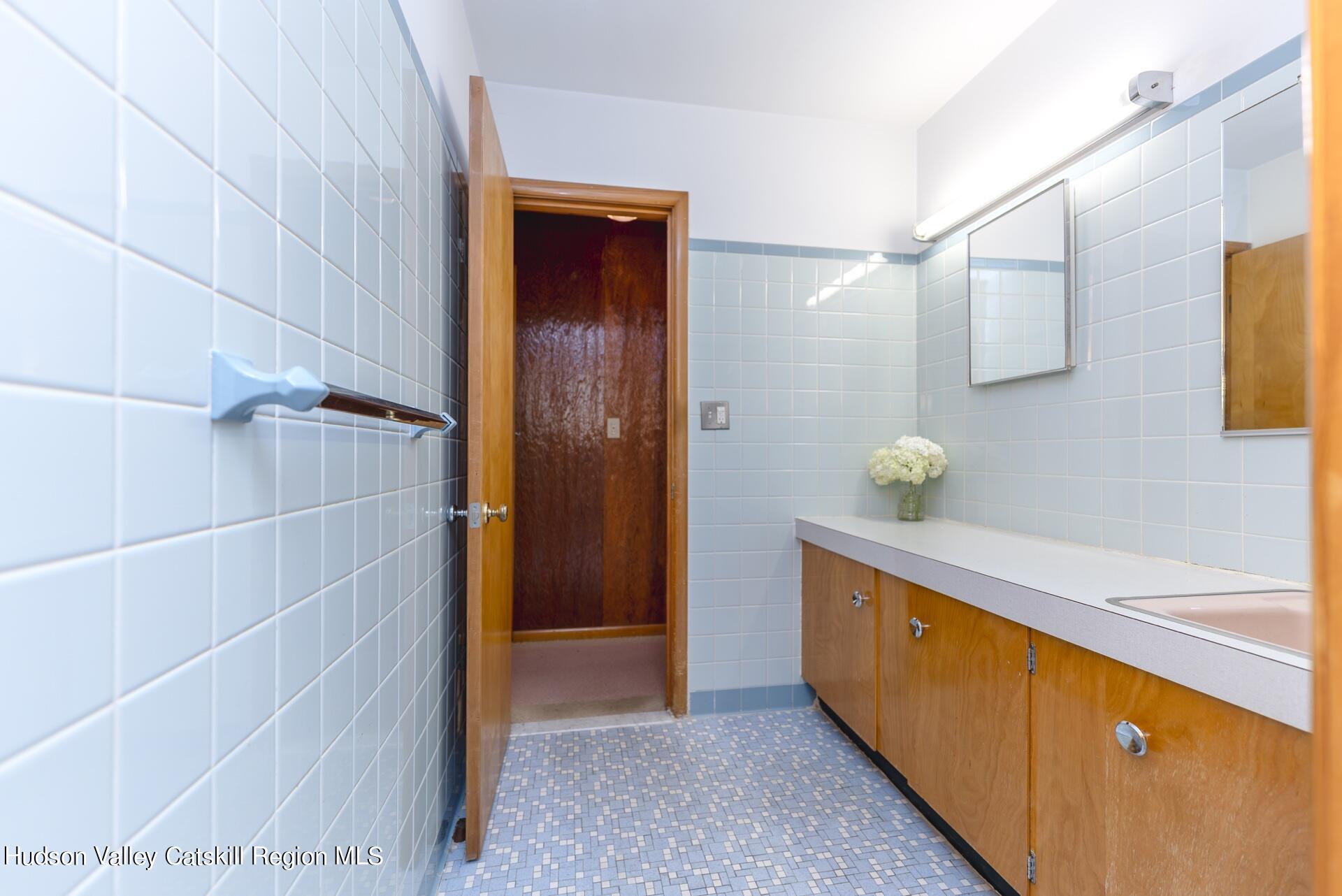 124 Half Moon Road Highland, NY 12528 - Photo 21 of 29 Image-10