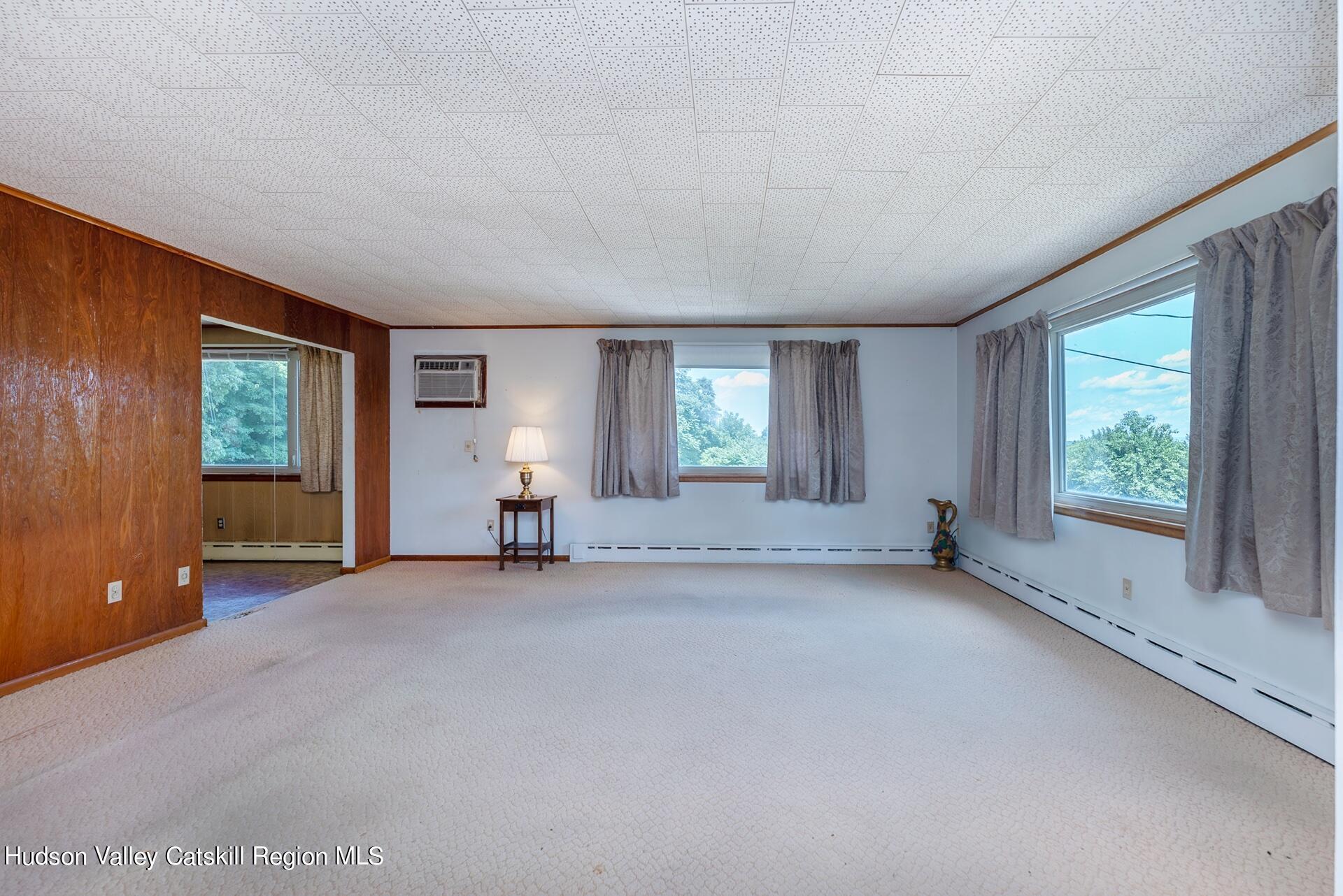 124 Half Moon Road Highland, NY 12528 - Photo 4 of 29 Image-13