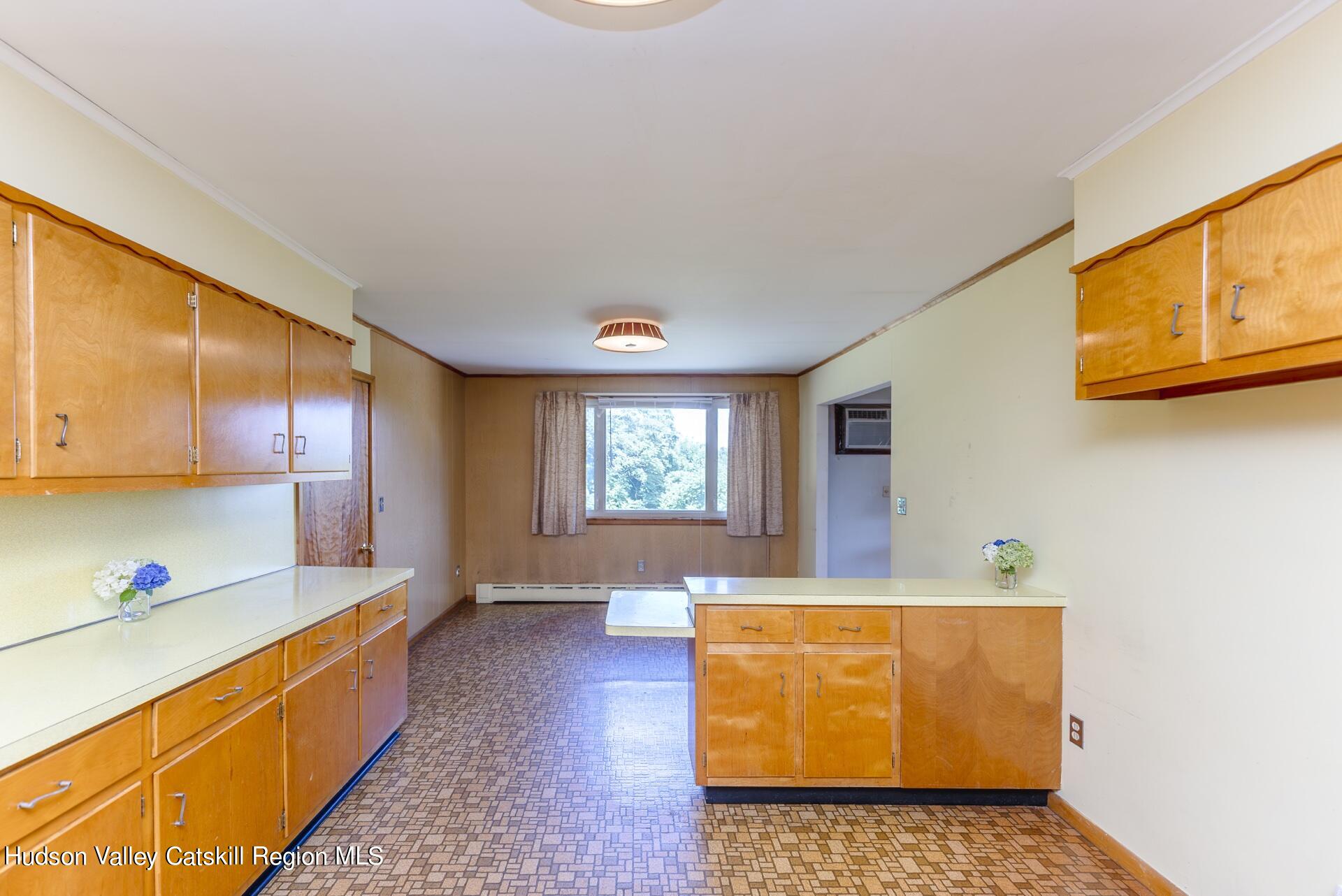 124 Half Moon Road Highland, NY 12528 - Photo 10 of 29 Image-15