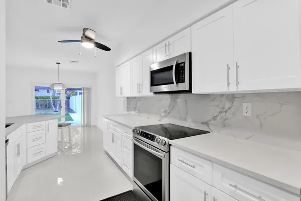 $4,950 | 8608 VÃa Giula, Boca Raton, FL 33496