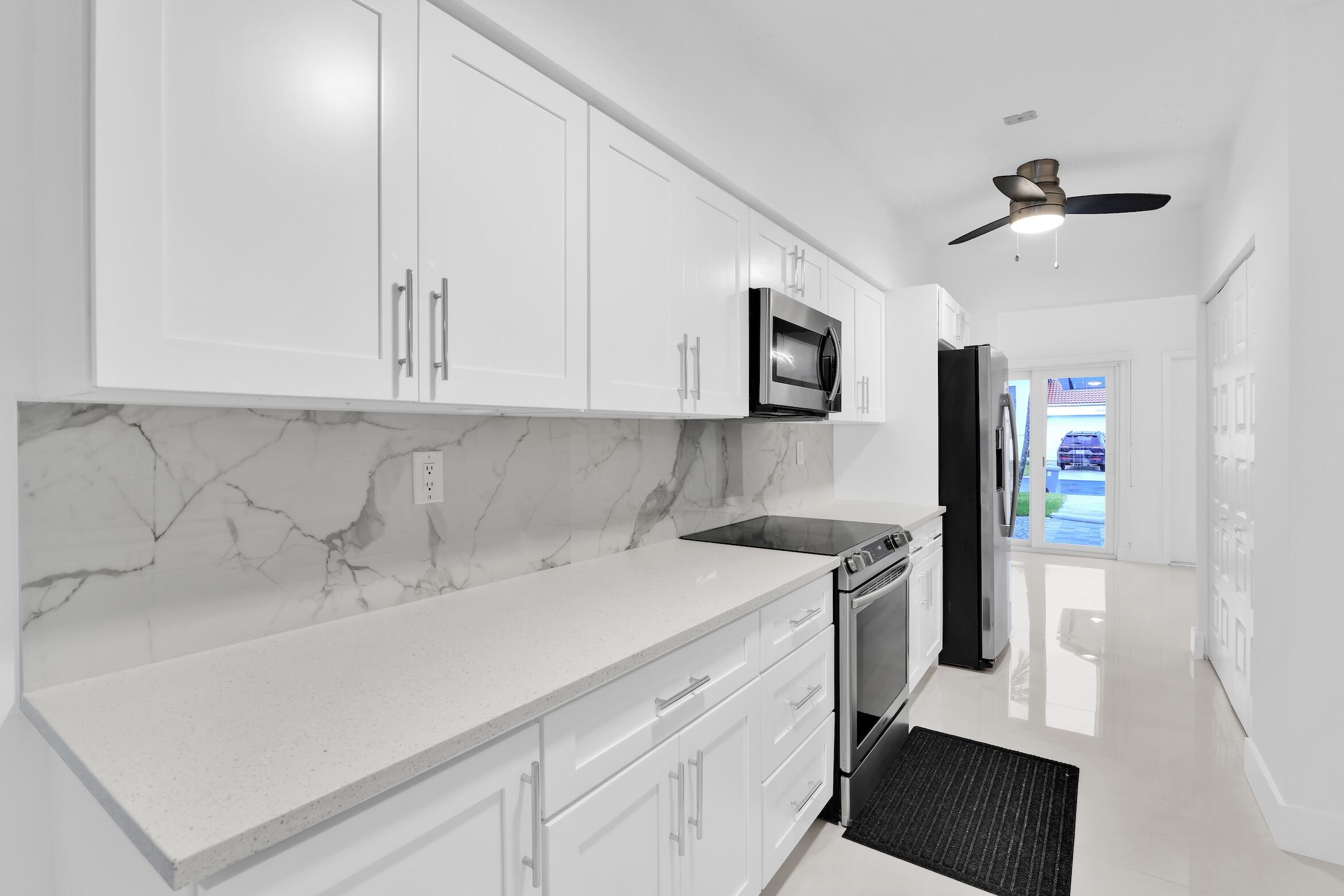 8608 Vía Giula Boca Raton, FL 33496 - Photo 31 of 60 8608 Via Giula, Boca Raton -38