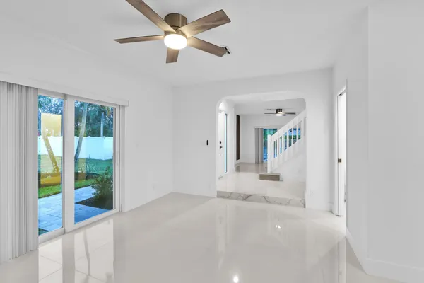 $4,950 | 8608 VÃa Giula, Boca Raton, FL 33496
