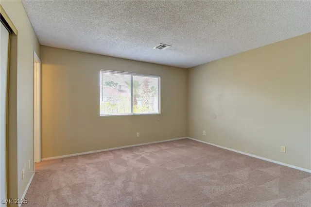 $1,750 | 389 Newbury Court, Henderson, NV 89015