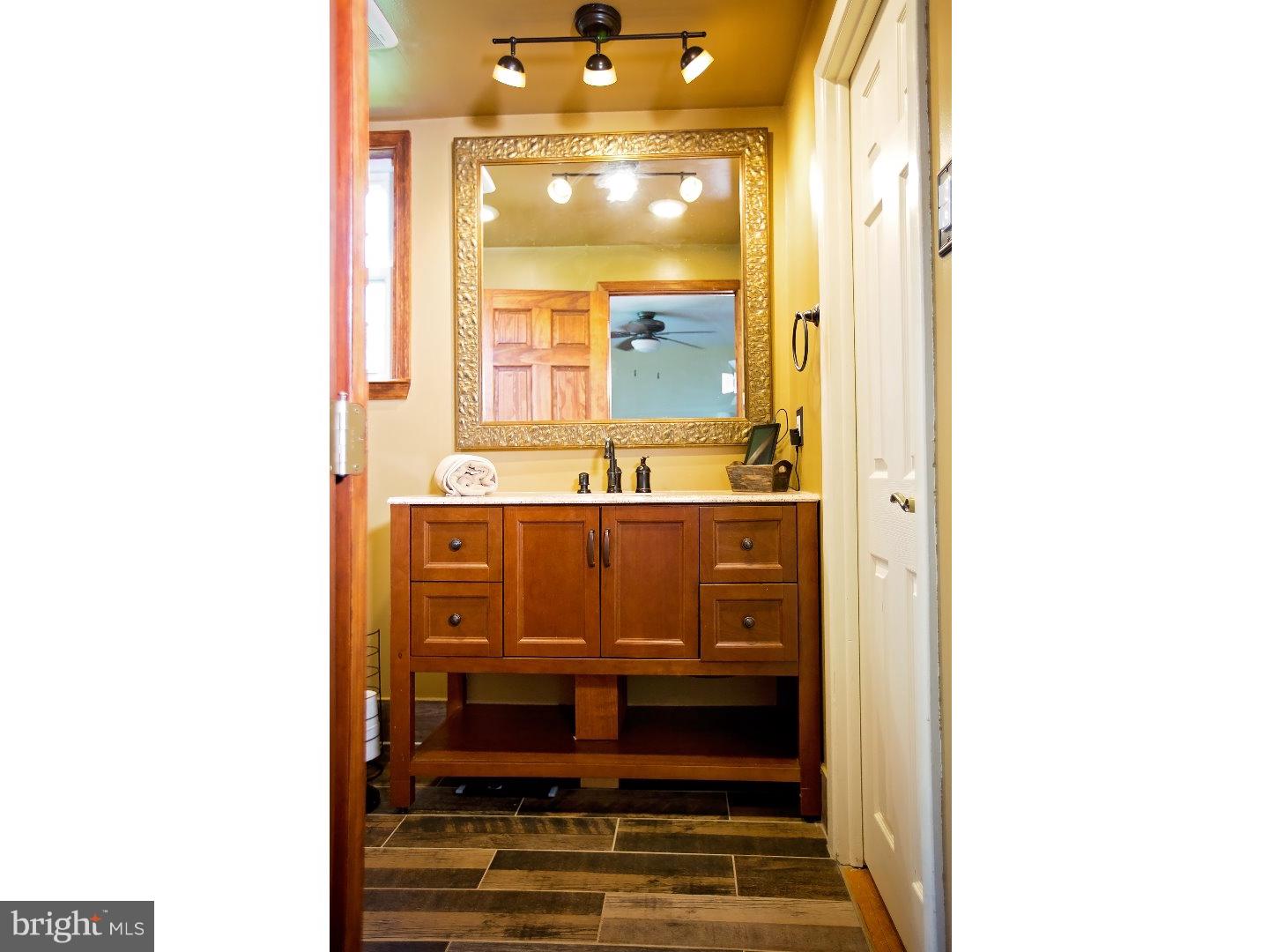 754 Susquehanna Road Philadelphia, PA 19111 - Photo 14 of 23 Gallery Image 14