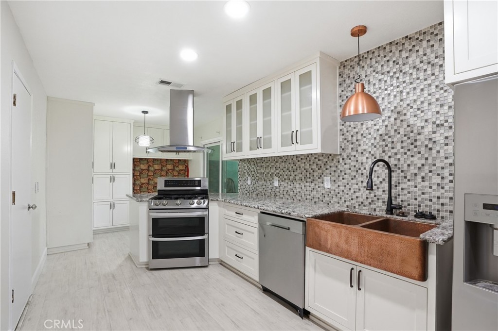 1740 Westfield Road Paso Robles, CA 93446 - Photo 6 of 18 Kitchen