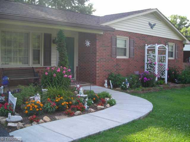 2666 Shoals Road Pinnacle, NC 27043 - Photo 1 of 10 Exterior Front.