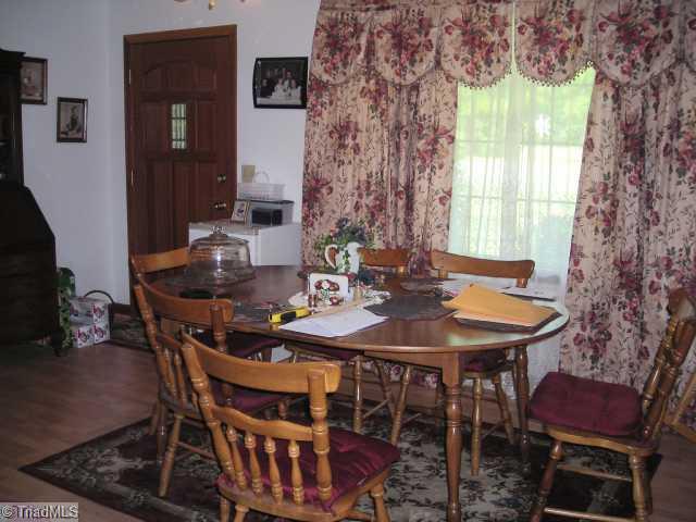2666 Shoals Road Pinnacle, NC 27043 - Photo 6 of 10 Dining Room.