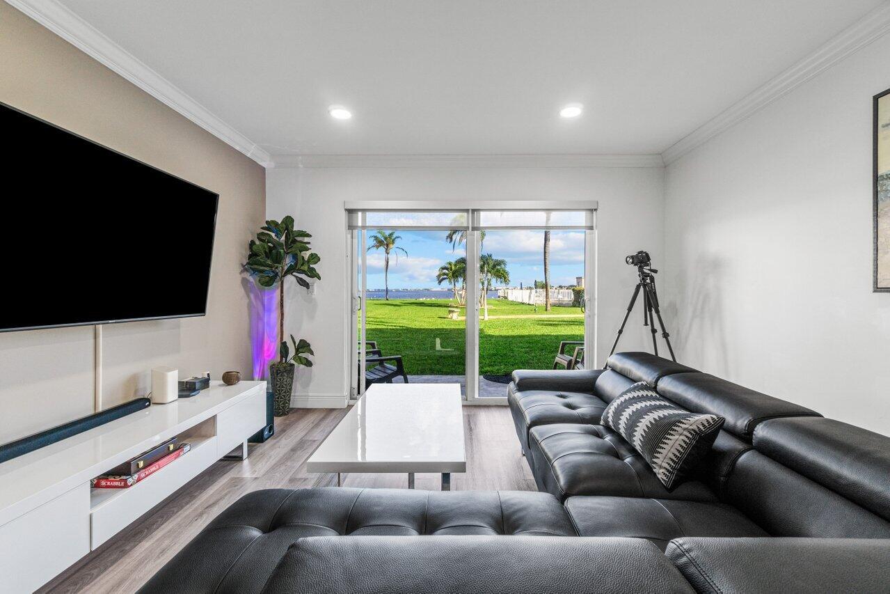 311 East Ocean Avenue, Unit 103 Lantana, FL 33462 - Photo 14 of 46 013-311EastOceanAvenue-Lantana-FL-33462-