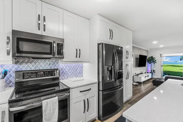 $5,500 | 311 East Ocean Avenue, Unit 103, Lantana, FL 33462