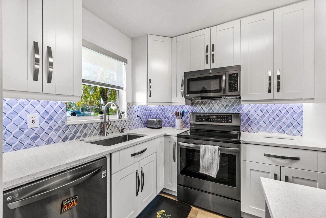 311 East Ocean Avenue, Unit 103 Lantana, FL 33462 - Photo 16 of 46 015-311EastOceanAvenue-Lantana-FL-33462-