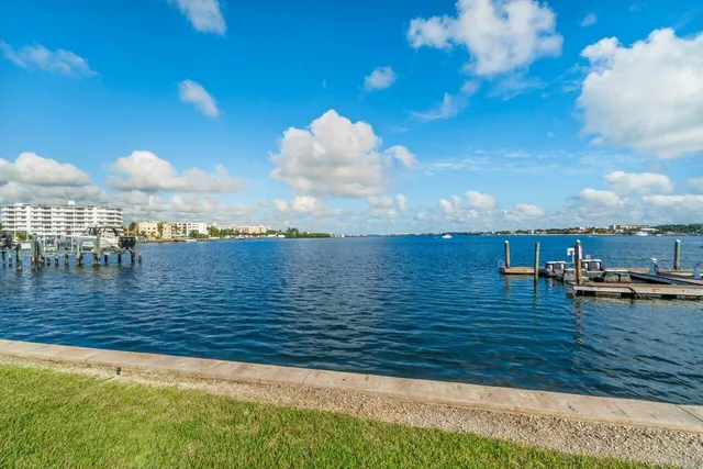 $5,500 | 311 East Ocean Avenue, Unit 103, Lantana, FL 33462